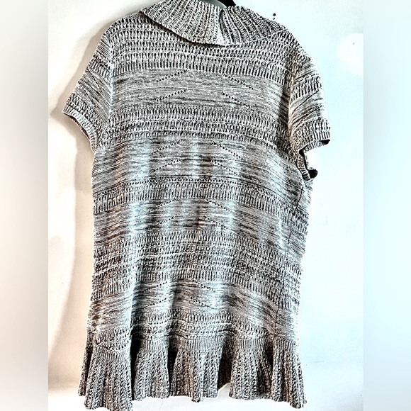 Short Sleeve knit cardigan - Picture 2 of 3